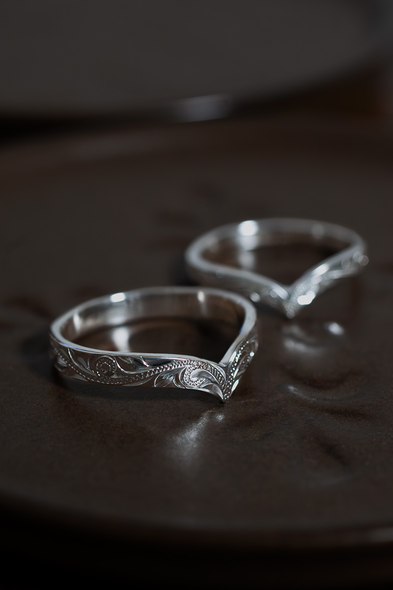 Maxi whale tail rings